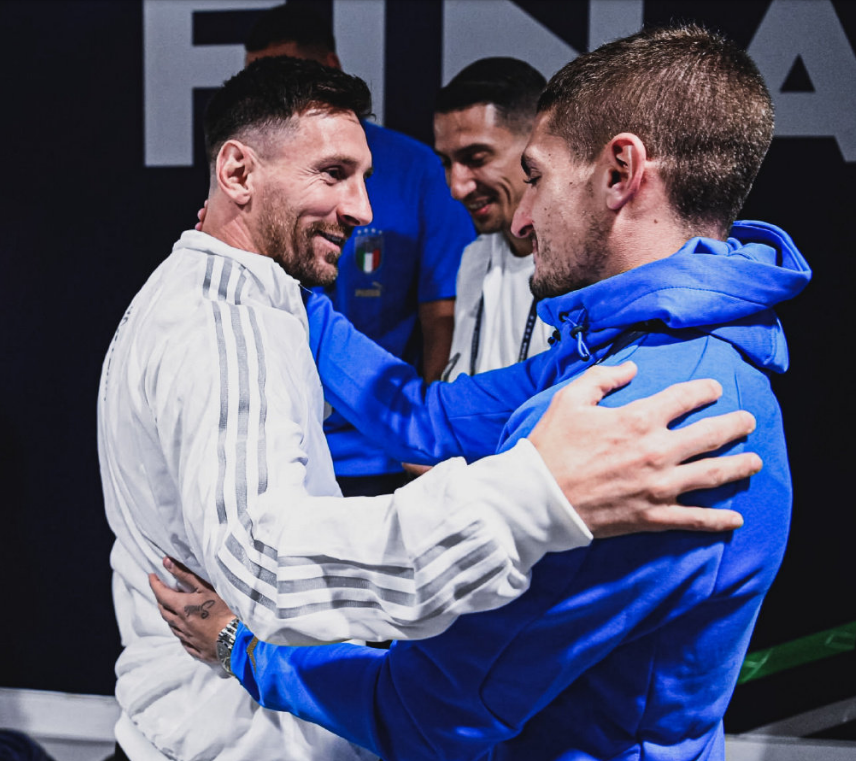 第三人跑动 第三人跑动